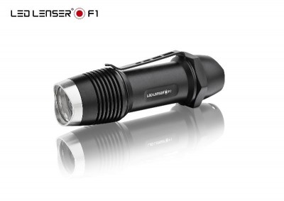 Led-Lenser-F1-Zweibrueder-Taschenlampe-Taschenlampen.png.jpg