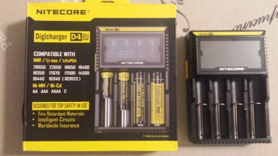 Charger Nitecore.jpg